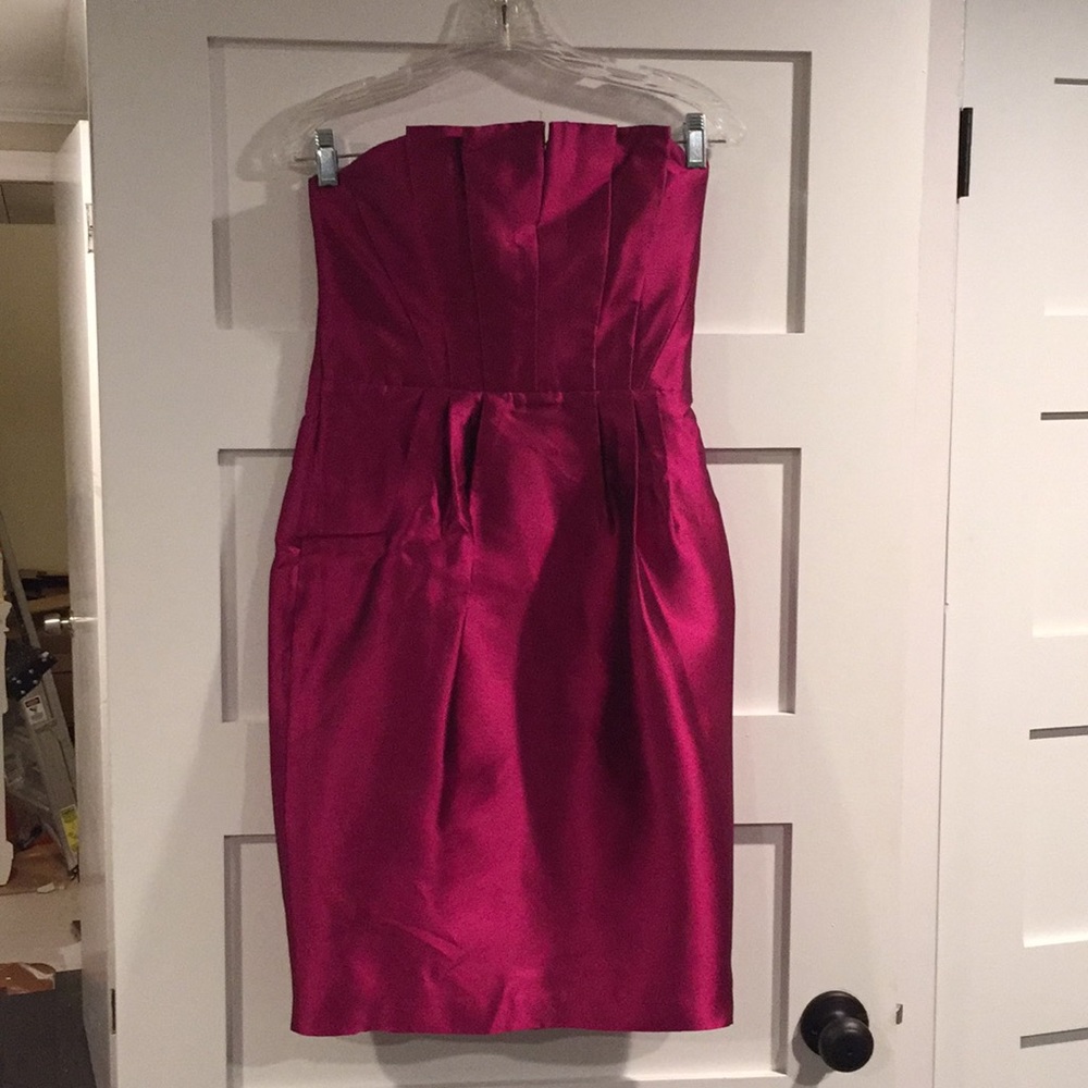 Fuchsia strapless dress